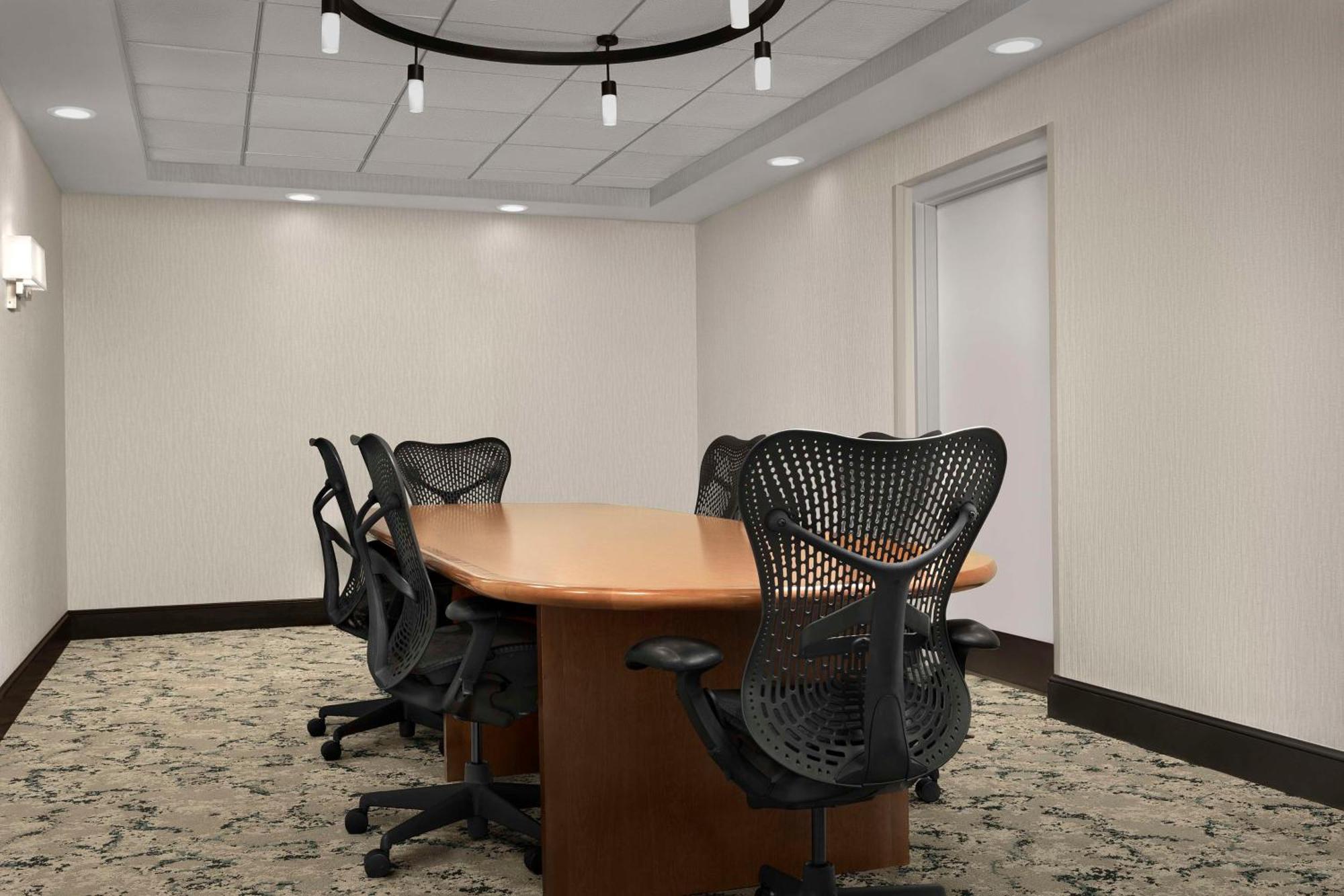 Hilton Garden Inn Raleigh Capital Blvd I-540 Ngoại thất bức ảnh