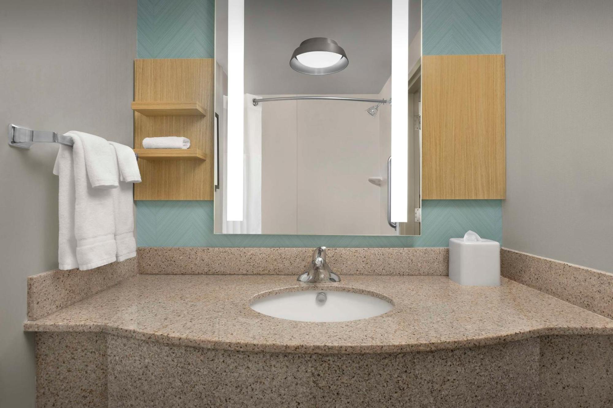 Hilton Garden Inn Raleigh Capital Blvd I-540 Ngoại thất bức ảnh