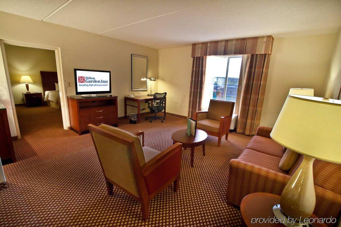 Hilton Garden Inn Raleigh Capital Blvd I-540 Phòng bức ảnh