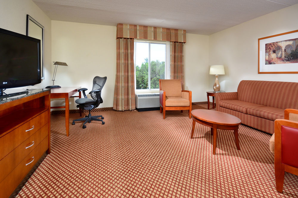 Hilton Garden Inn Raleigh Capital Blvd I-540 Ngoại thất bức ảnh